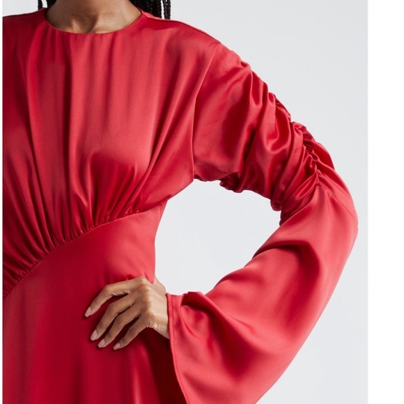 NWT ORIRE The Jou Red Long Sleeve satin Dress size 4 - Picture 6 of 10